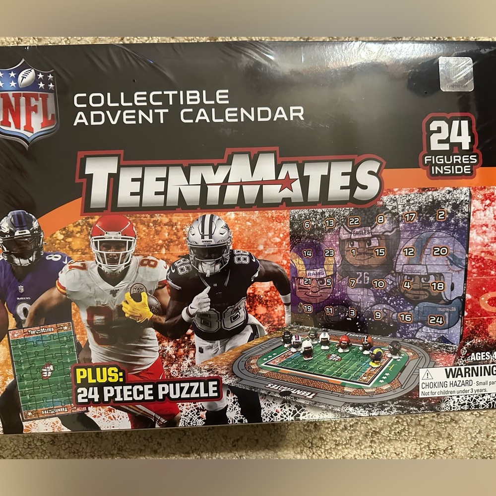 New NFL Football Official TeenyMates Collectible Advent Calendar